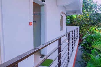 naksha tree hotels honey crest