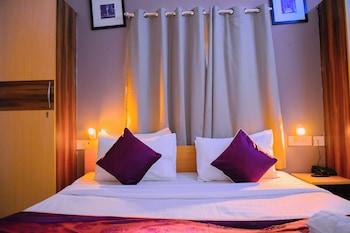 naksha tree hotels honey crest