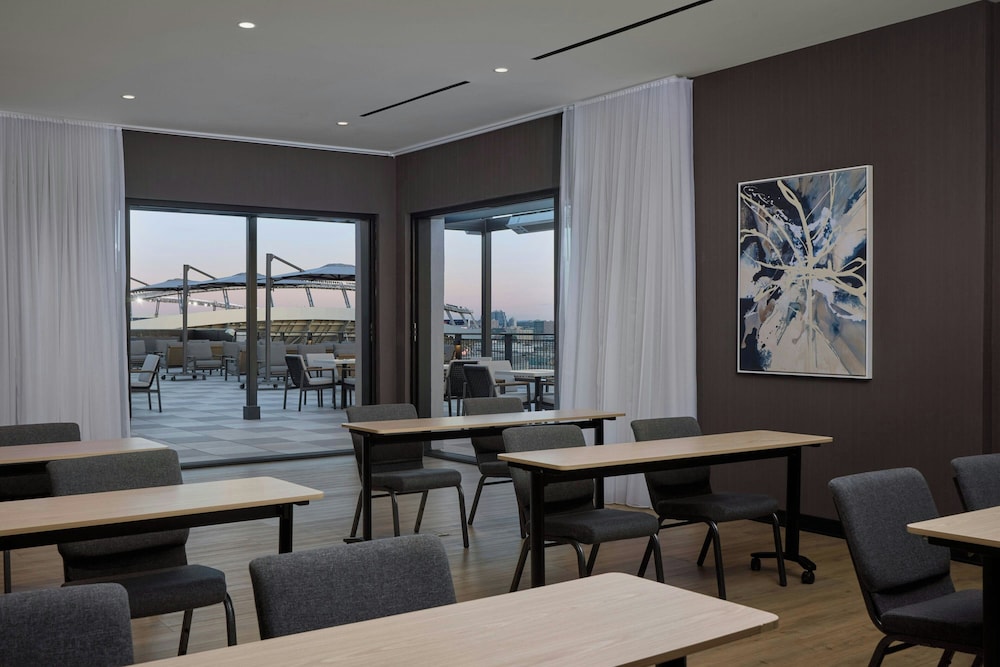 courtyard by marriott denver downtown west
