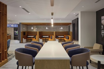 Courtyard By Marriott Denver Downtown West,,3 star