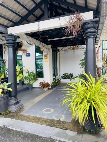 maxwell inn luxury hotel
