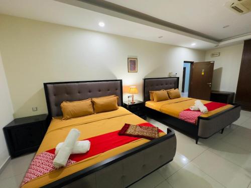 maxwell inn luxury hotel