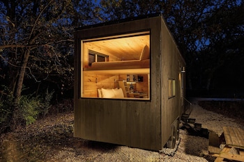 Postcard Cabins Blake Brook,,2 star