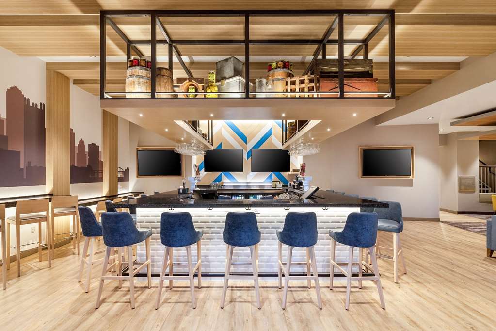 cambria hotel pittsburgh downtown