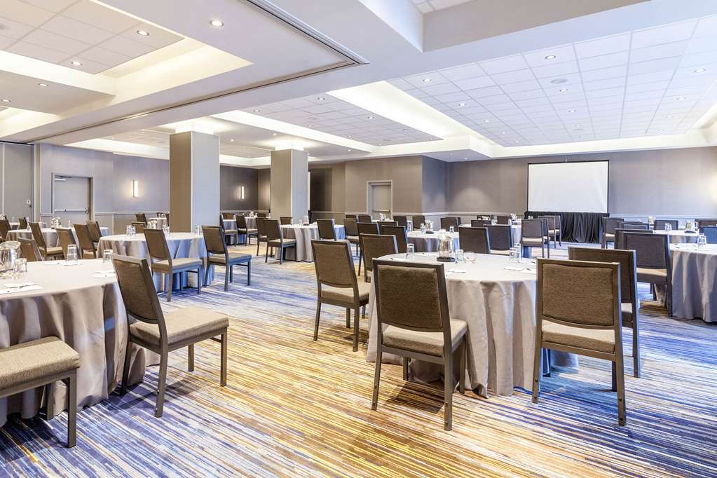 cambria hotel pittsburgh downtown