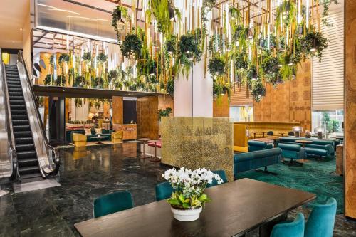 the delphi hotel