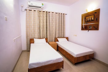 Helloworld Oslo Skyline 3Bhk Seaview,,2 star