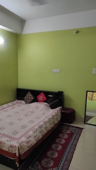 The Lakeview Classic Homestay,,4 star