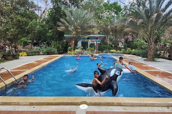 Rung Rueng Resort,,3 star