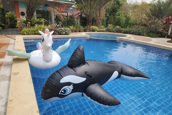 Rung Rueng Resort,,3 star