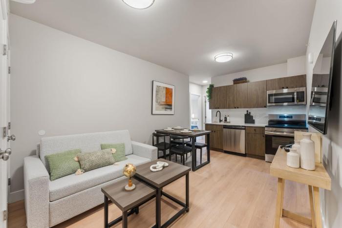 4211 suites