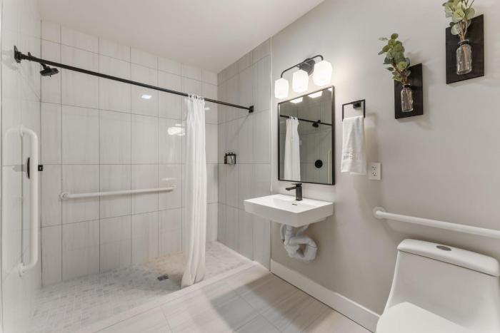 4211 suites