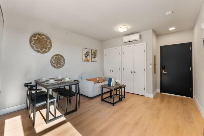 4211 suites