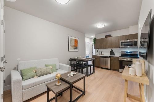 4211 suites