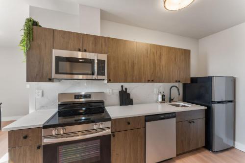 4211 suites