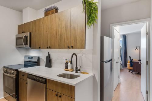 4211 suites