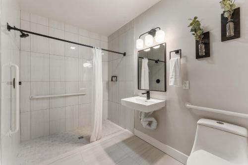 4211 suites