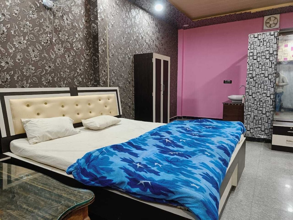 tridev restaurant by grb