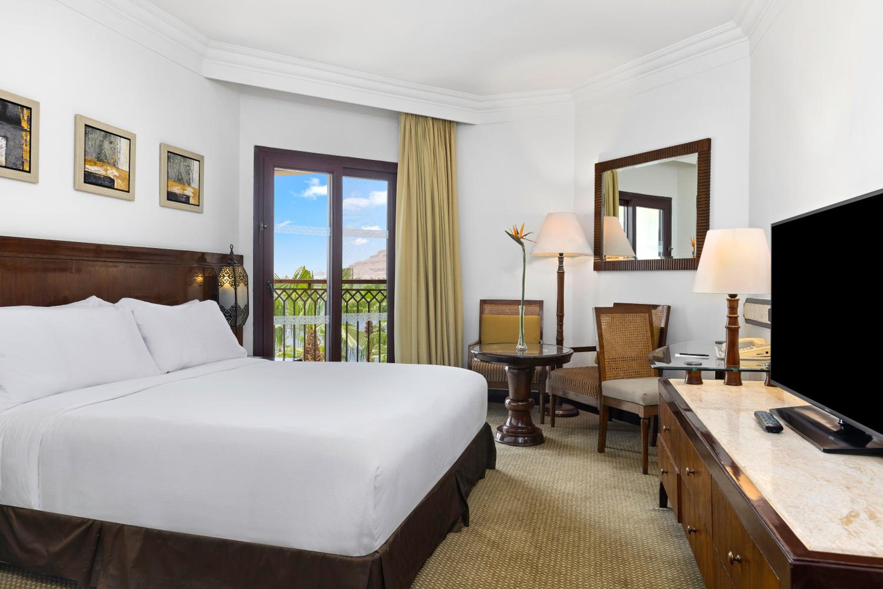 Hotel-Img