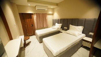 the universe hotels and banquets