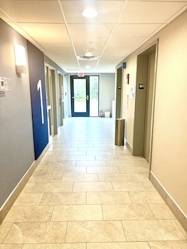 holiday inn express madison by ihg