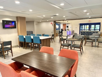 holiday inn express madison by ihg
