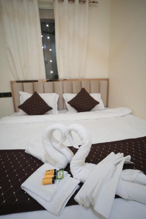 om palace inn