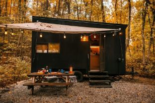postcard cabins piney woods