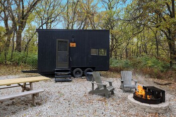 postcard cabins piney woods