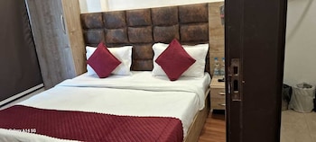 Hotel Trueman,,2 star