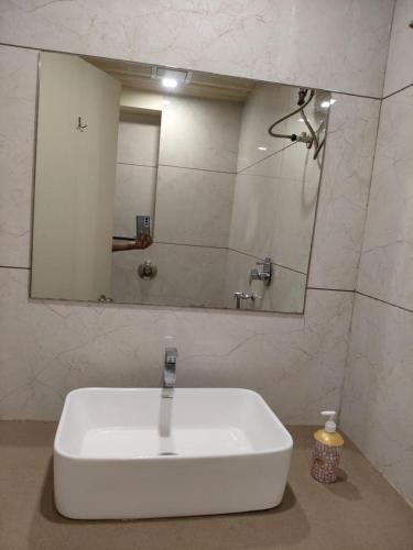 Sunshine Lodge,,3 star