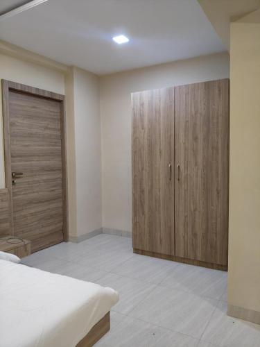 Sunshine Lodge,,3 star