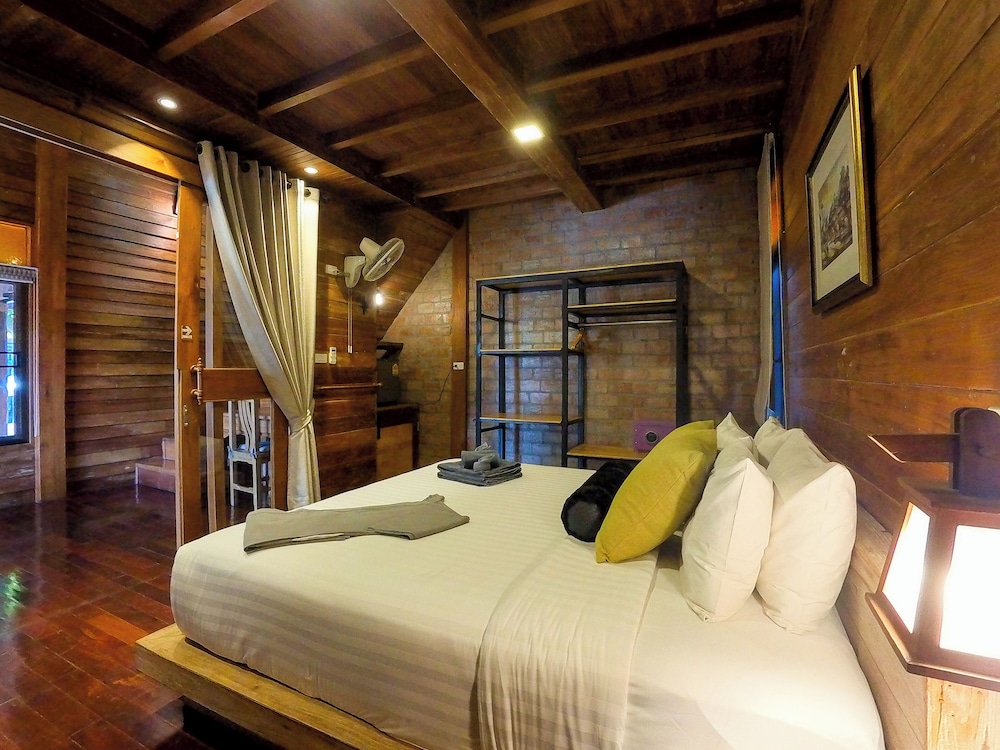 tolani riverside chiang mai villa