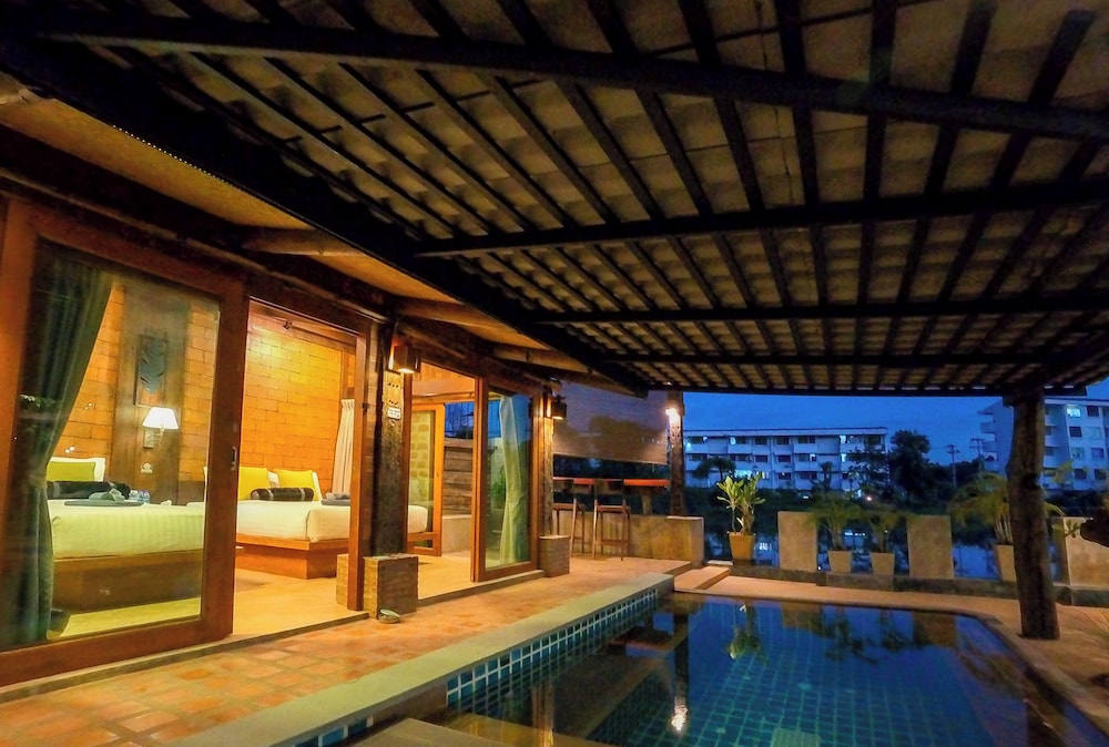 tolani riverside chiang mai villa