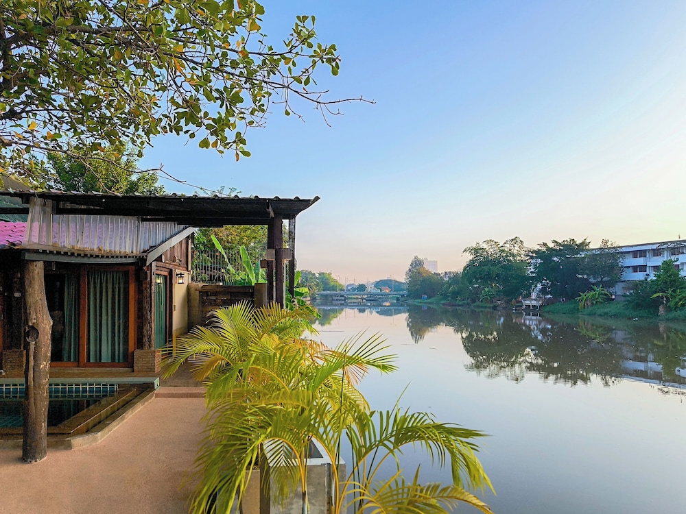 tolani riverside chiang mai villa