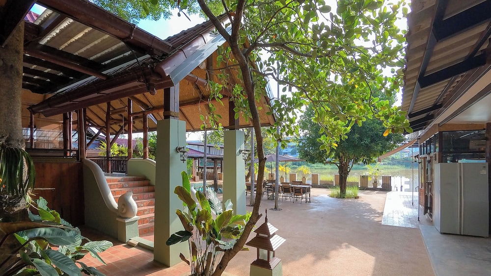 tolani riverside chiang mai villa