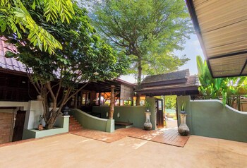 tolani riverside chiang mai villa