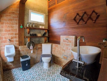 tolani riverside chiang mai villa