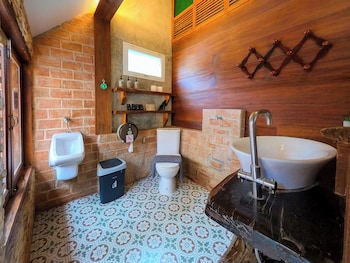 tolani riverside chiang mai villa