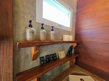 tolani riverside chiang mai villa