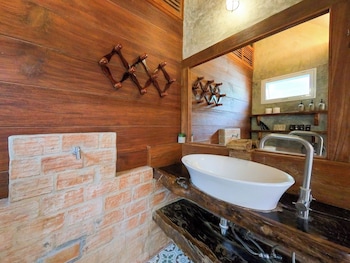 tolani riverside chiang mai villa