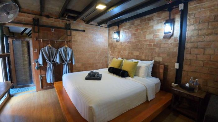 tolani riverside chiang mai villa