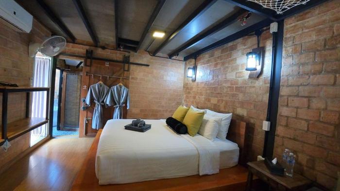 tolani riverside chiang mai villa