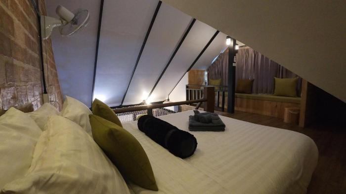 tolani riverside chiang mai villa