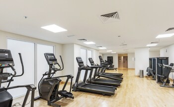 Maison Privee - Exquisite Living With Scenic Canal Vws On Yas Island,,4 star