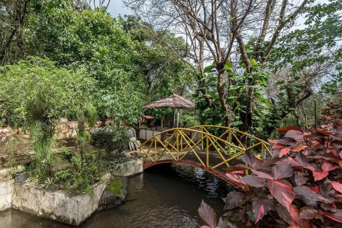 cosmicstays windchime homestay at mulshi