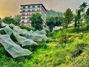 the radiance premium hotel chail kufri