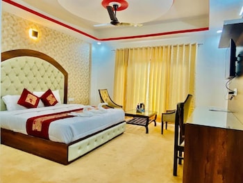 the radiance premium hotel chail kufri