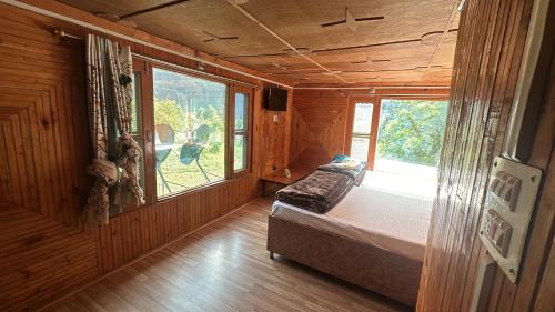 Top Hill Cottage,,4 star