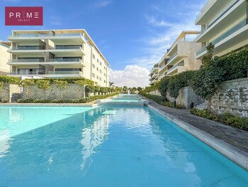 prime select lake view